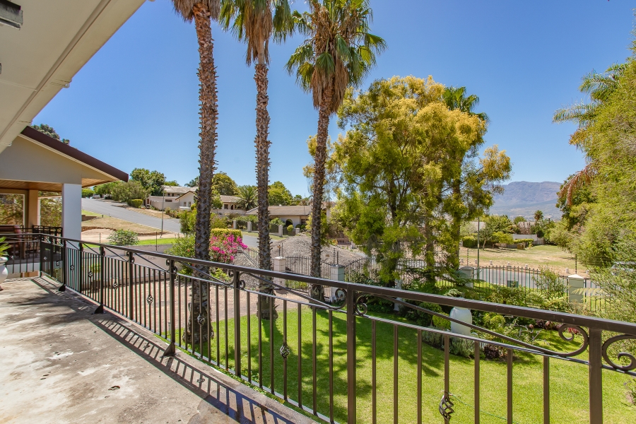 To Let 6 Bedroom Property for Rent in Groenvlei Western Cape